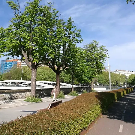 Colectia Urumea ホテル