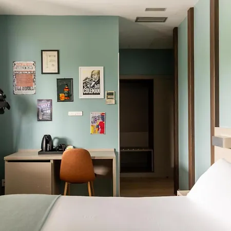 Colectia Urumea ホテル 2*