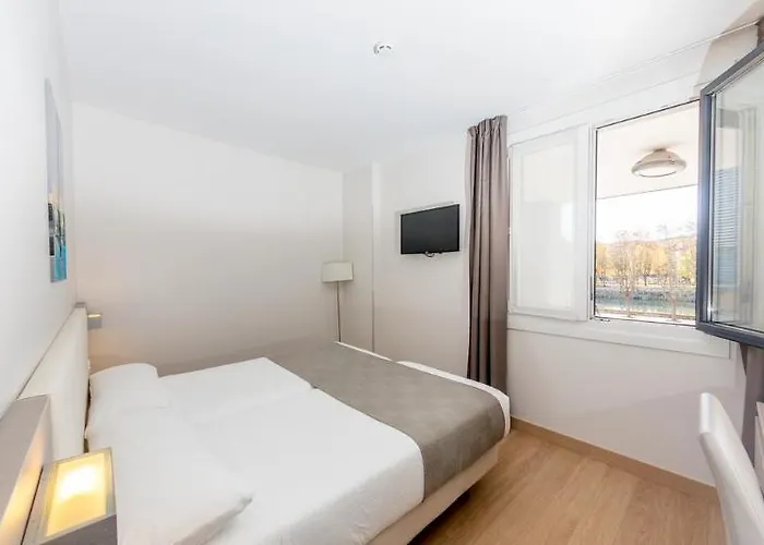 Colectia Urumea 2* San Sebastian