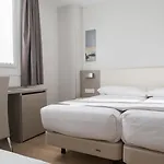 Hotel Colectia Urumea 2*