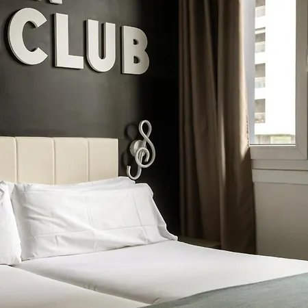 Colectia Urumea Hotel San Sebastian