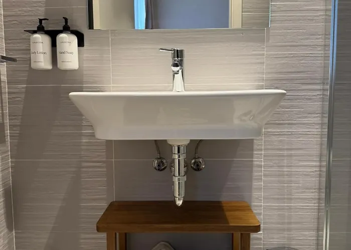 Colectia Urumea Hotel San Sebastian