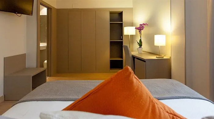 Hotel Colectia Urumea 2*