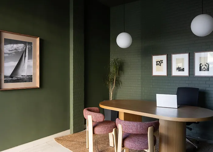 Colectia Urumea Hotel San Sebastian