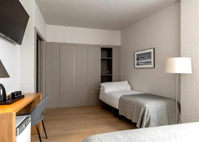 Hotel Colectia Urumea 2*