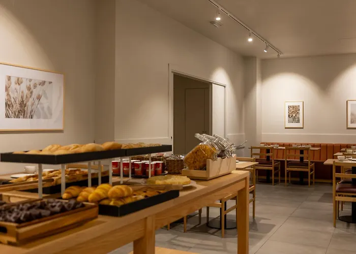 Colectia Urumea Hotel San Sebastian